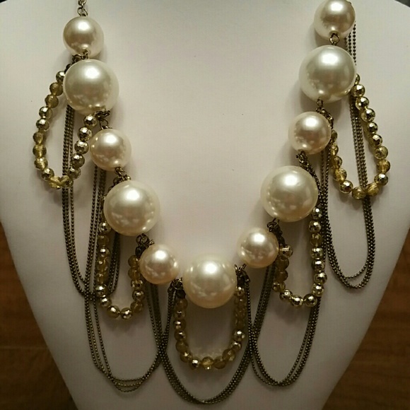 Big Baubles Necklace - Sophisticated and Sexy - Picture 3 of 4